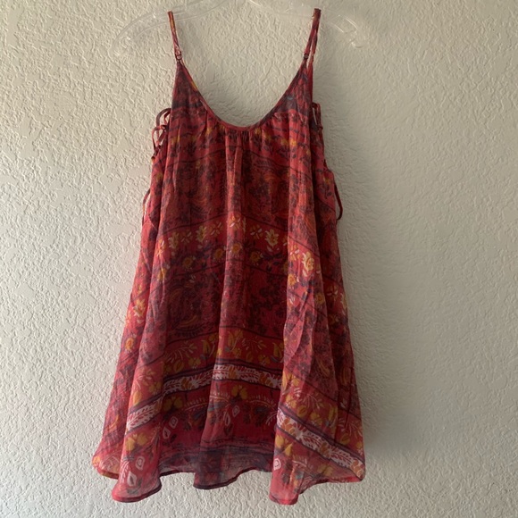 KIMCHI BLUE red dress - Shop Now - Picture 4 of 9